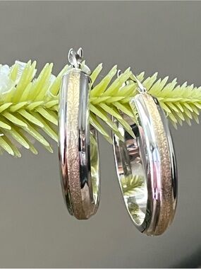Solid 10k Gold Two-Tone Hoop Earrings 25mm - Women Jewelry